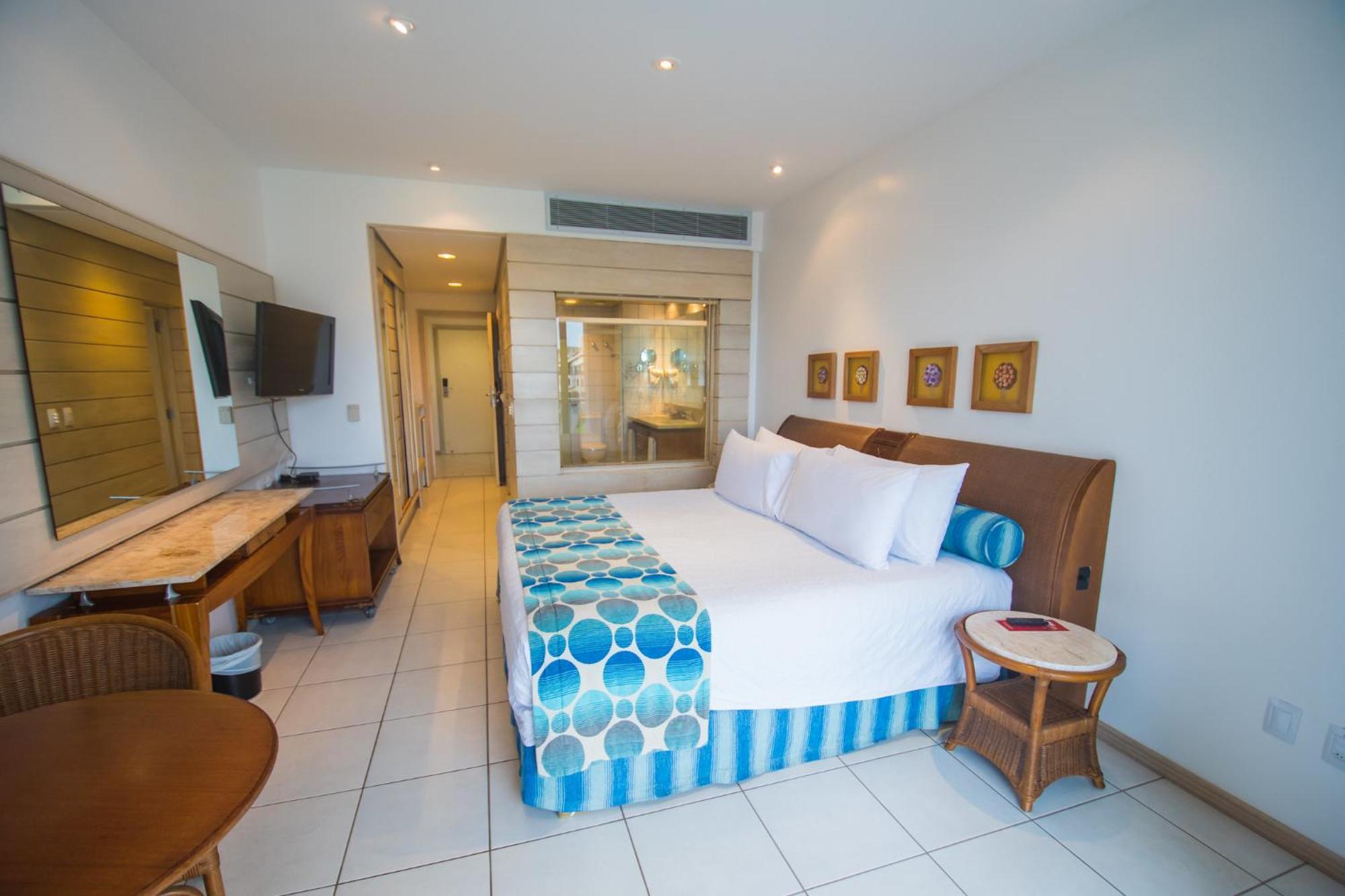 Resort Costao Do Santinho 5*